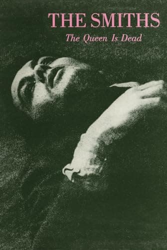 CINEMAFLIX The Queen is Dead Poster Review: ¿Merece la pena?